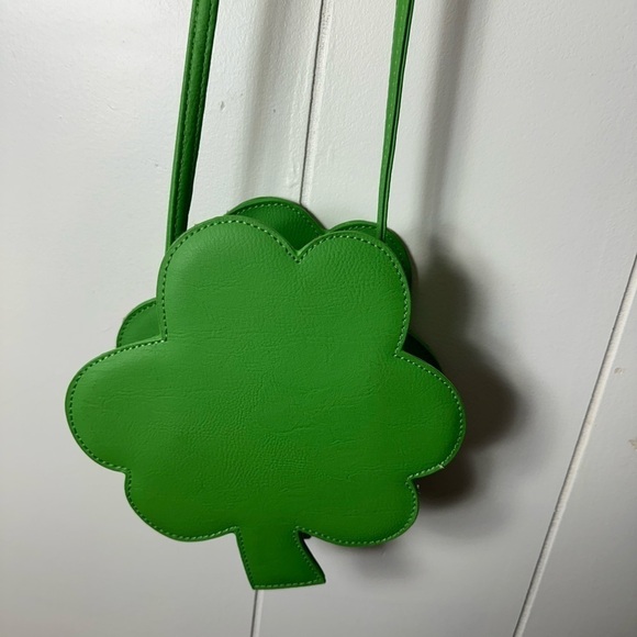 Cat & Jack Small Clover Rainbow Crossbody Purse - Picture 8 of 8